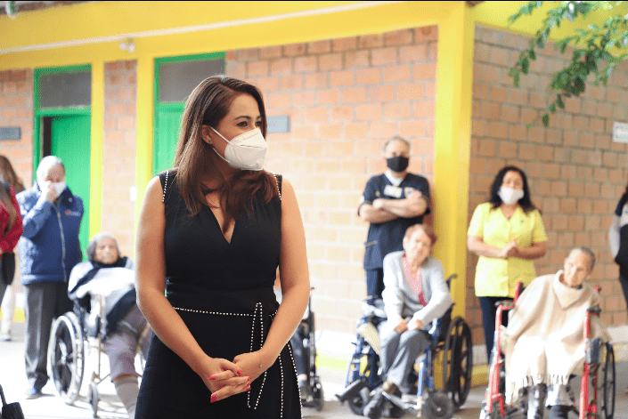 Alcaldesa inició entrega de apoyos alimenticios para adultos mayores en Aguascalientes