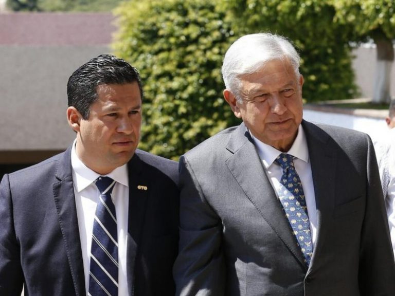 Luego de masacre en anexo, gobernador de Guanajuato acusa a AMLO de politizar inseguridad