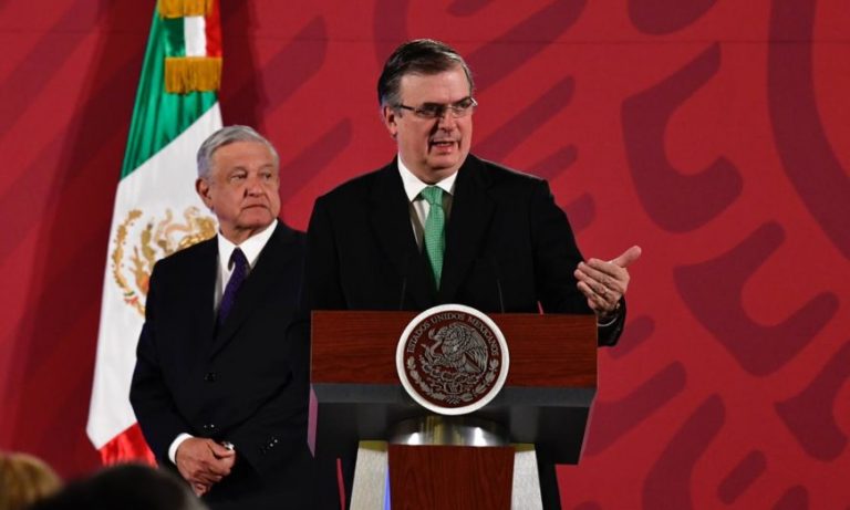 “Les molesta que un líder político pueda ser tan exitoso como AMLO”: Ebrard en el Washington Post