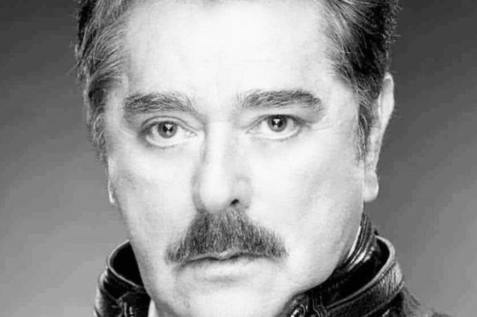 He sido un actor que siempre he luchado por ser creativo: Raymundo Capetillo/ La escena 