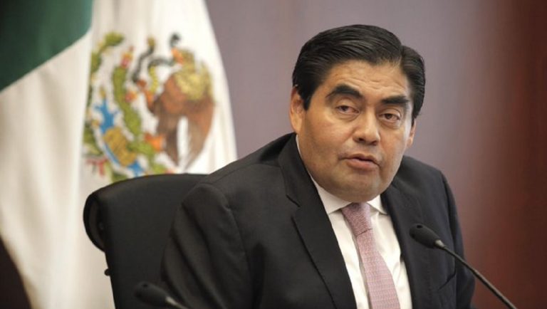 Presidente resalta buen gobierno de Miguel Barbosa en Puebla durante homenaje póstumo