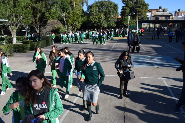 Prácticas nocivas relacionadas a los estereotipos de género deben erradicarse de las escuelas públicas