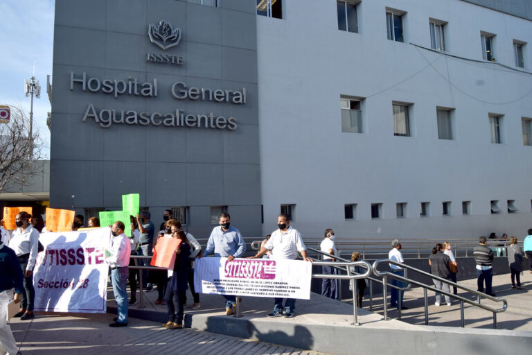 Destituyen a administrativa del Hospital General del Issste en Aguascalientes