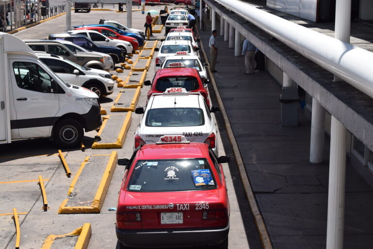 Pide gremio taxista descuentos a Proespa para que se puedan regularizar en Aguascalientes