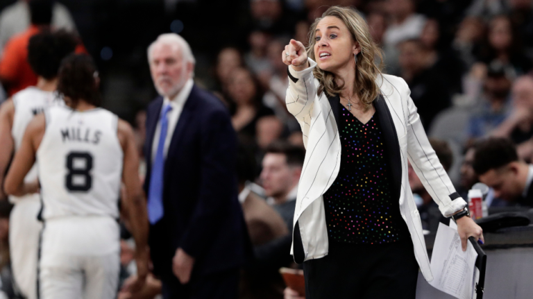 Becky Hammon la inspiradora historia sobre la primer coach en la NBA