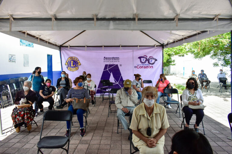 Amplía Municipio de Aguascalientes jornadas de entrega de lentes