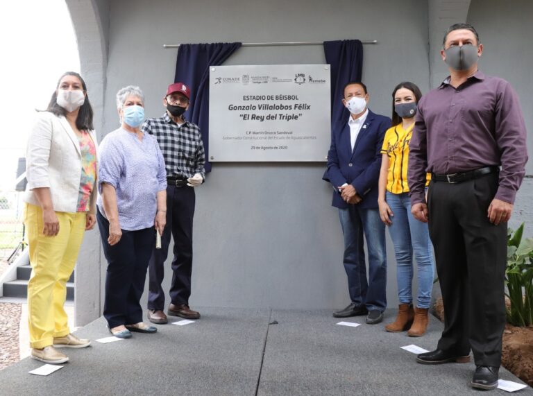 Rinden homenaje al beisbolista Gonzalo Villalobos Félix, El Rey del Triple