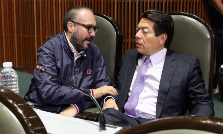 El regreso de los innombrables. Frente AMLISTA coquetea con ANTIAMLISTAS