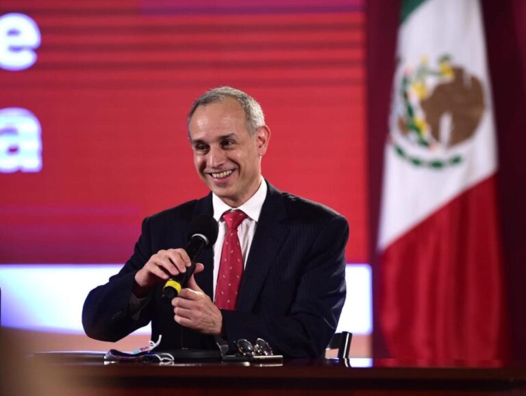 Pifias, dislates y memes: 6 meses con el doctor López-Gatell