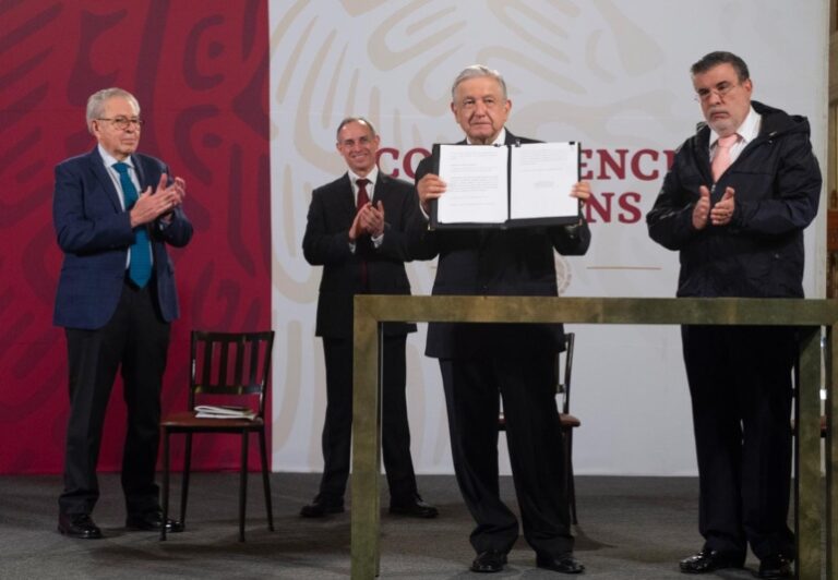 Burbuja de élite. Los funcionarios que aún tienen seguros médicos privados