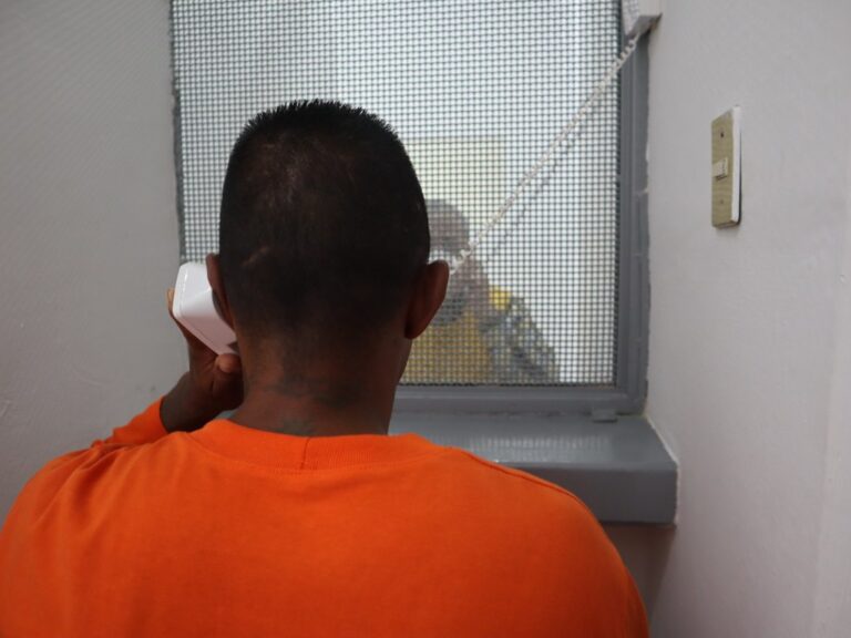 90% de las llamadas de extorsión proviene de los Ceresos 