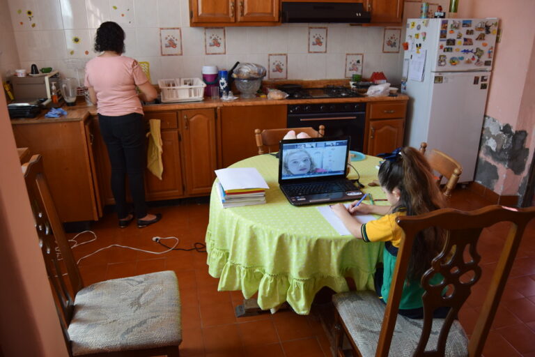 Ha sido complicado para los padres el inicio del ciclo escolar en Aguascalientes