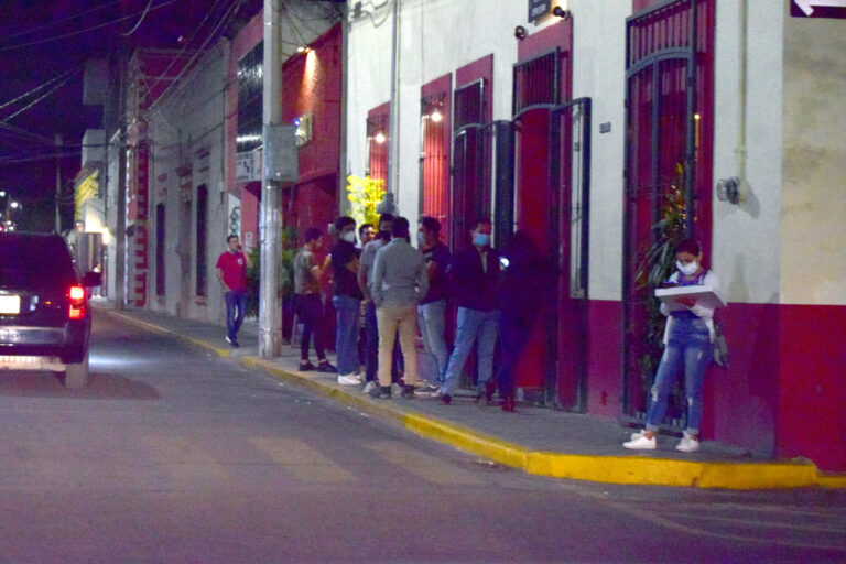 Médicos proponen cierre de antros, bares y cantinas en Aguascalientes a las 9 de la noche