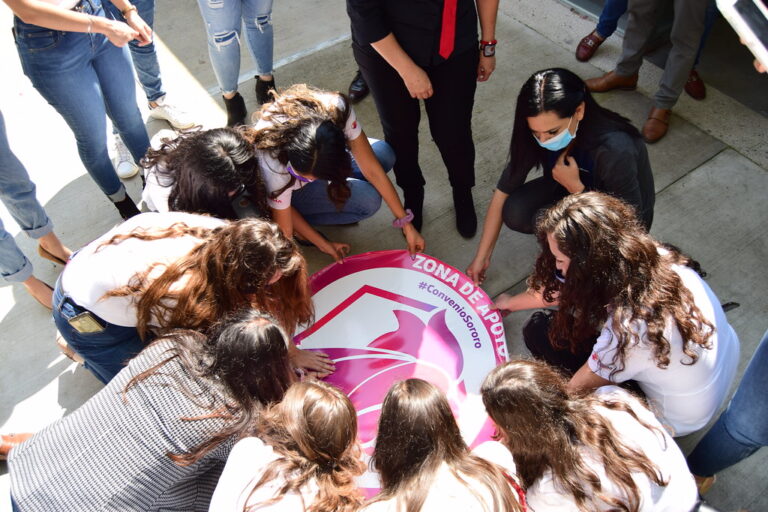 Feuaa e Instituciones de atención a mujeres violentadas firman Convenio Sororo