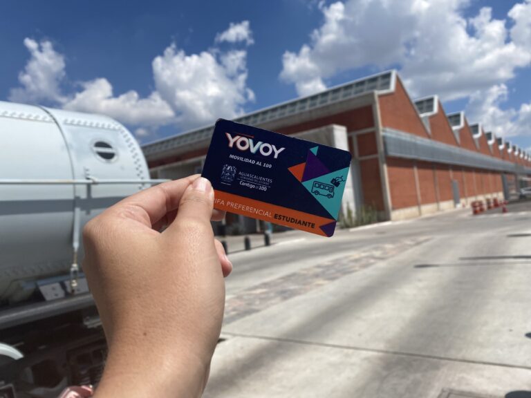 Busca CMOV que más personas usen la tarjeta de prepago YOVOY para el camión