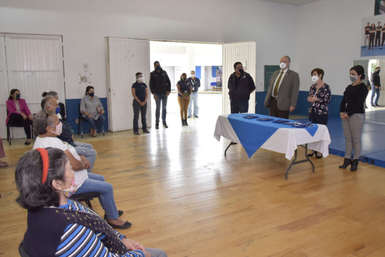 DIF Estatal entregó lentes gratuitos en la colonia Jesús Terán de Aguascalientes