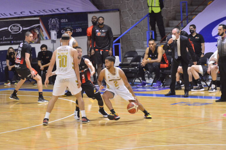 Panteras venció a Soles de Mexicali