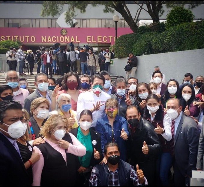 La sombra priista en la campaña de Mario Delgado