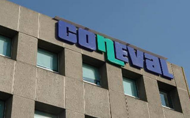 Coneval pide al gobierno “nuevos programas públicos” para atender crisis socioeconómica