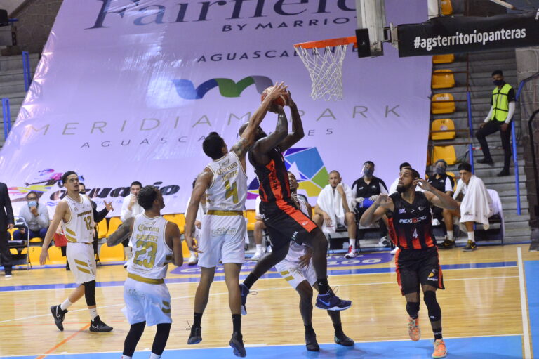 Panteras vs Aguacateros, duelo de invictos