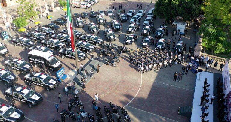 Gobernador de Aguascalientes entregó vehículos y equipamiento a corporaciones de Seguridad Pública