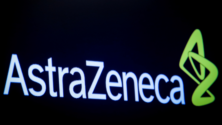 El show de la vacuna de AstraZeneca: acuerdos de palabra