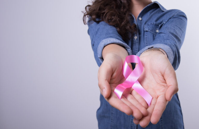 UAA se suma a campañas de prevención del cáncer de mama