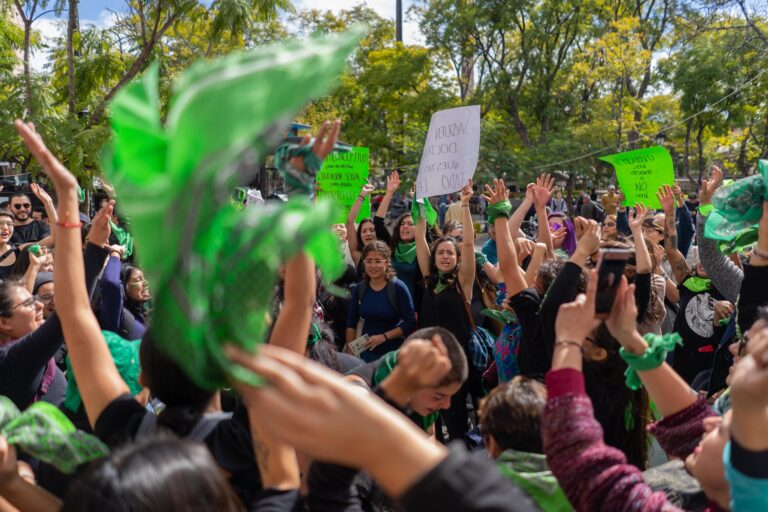 Legalización del aborto, una promesa de 25 senadoras de todos los partidos