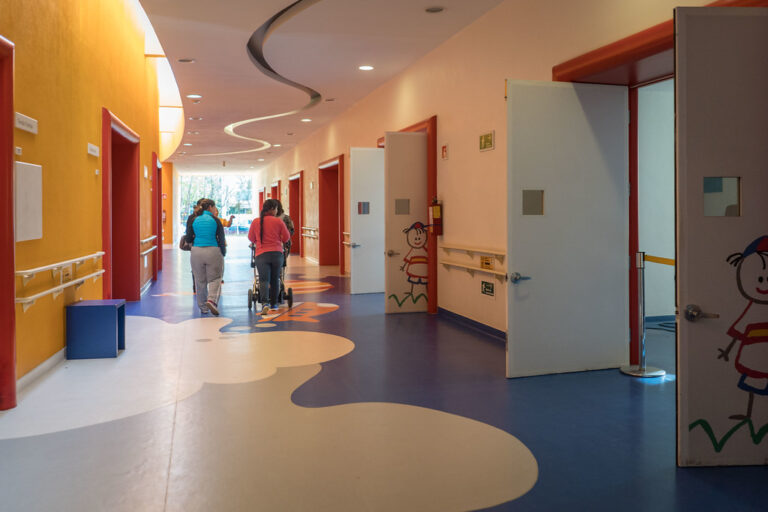 DIF Estatal recibe sillas de ruedas donadas por el CRIT Aguascalientes