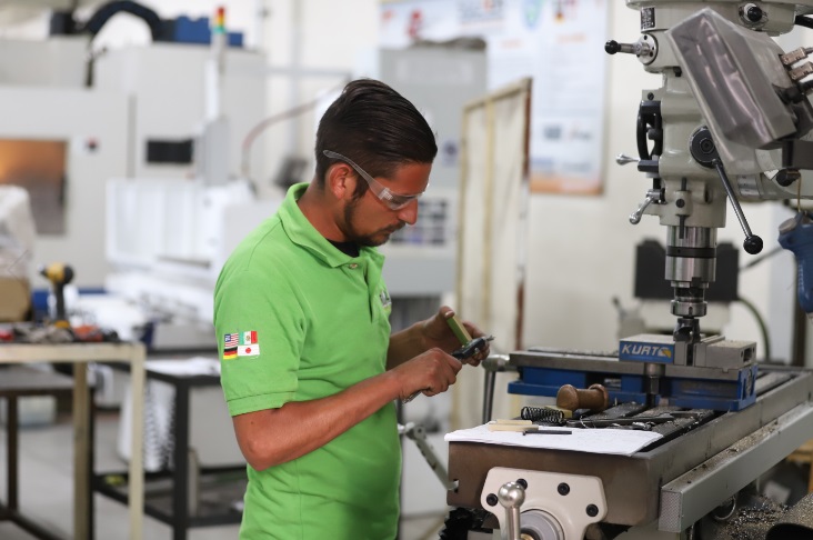 Bajó en un 60% permisos otorgados a empresas para contratar a menores entre 15 y 18 años