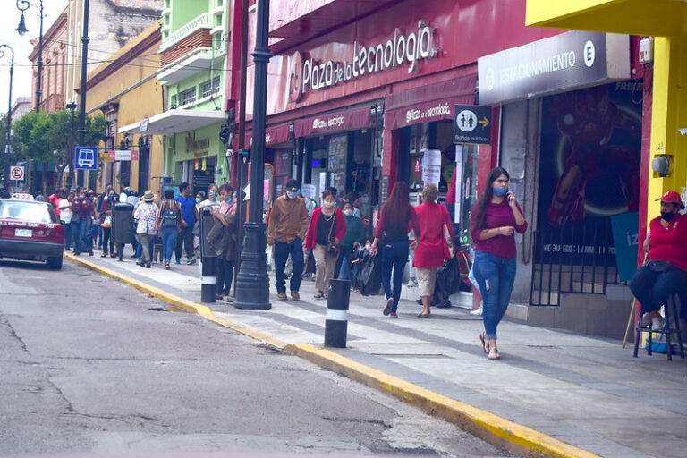 El uso de cubrebocas generalizado puede permitir regresar más rápido a la normalidad