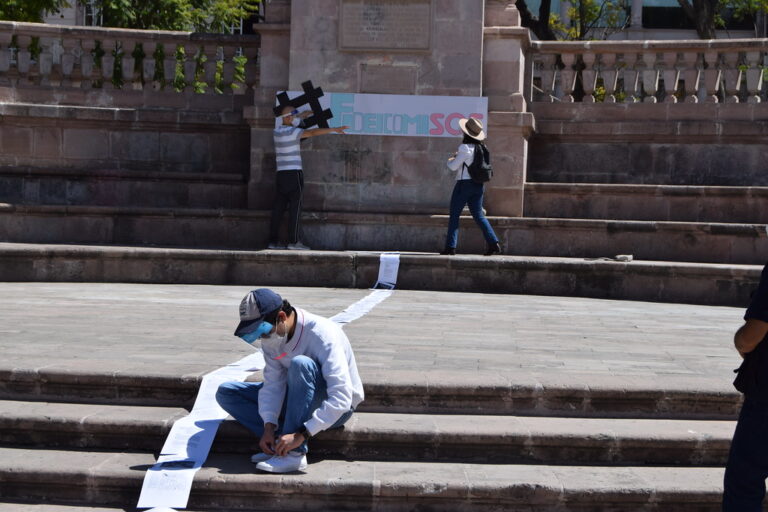 Dictamen para eliminar fideicomisos circuló informalmente en el Senado desde el sábado