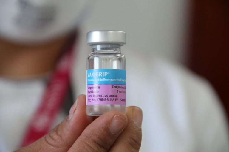 Incrementa demanda de vacunas de influenza en el Issste de Aguascalientes