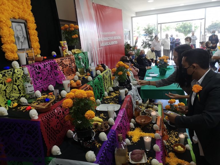 Realizan homenaje al exalcalde Adrián Ventura en Aguascalientes