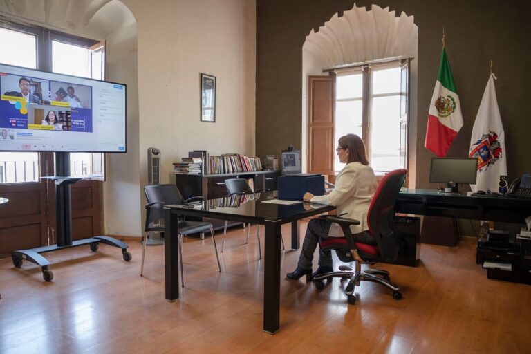 ICA participa en conversatorio internacional sobre formación artística virtual