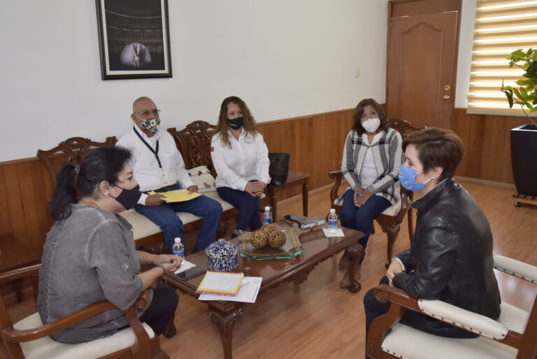 DIF Estatal inscribirá al programa Transporta a trabajadores agremiados del Sntissste