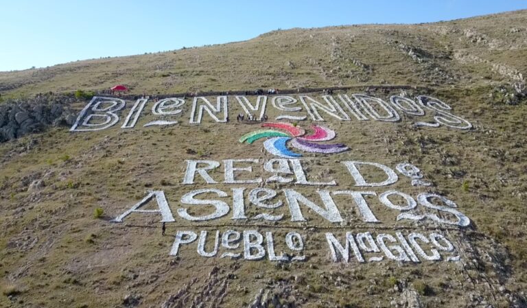 Inauguraron rótulo monumental en Asientos, Aguascalientes