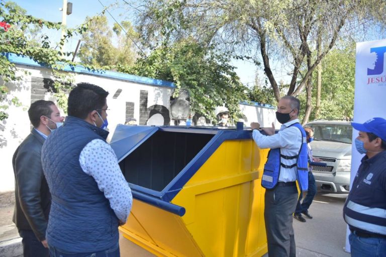 Entregan nuevos contenedores en Jesús María, Aguascalientes
