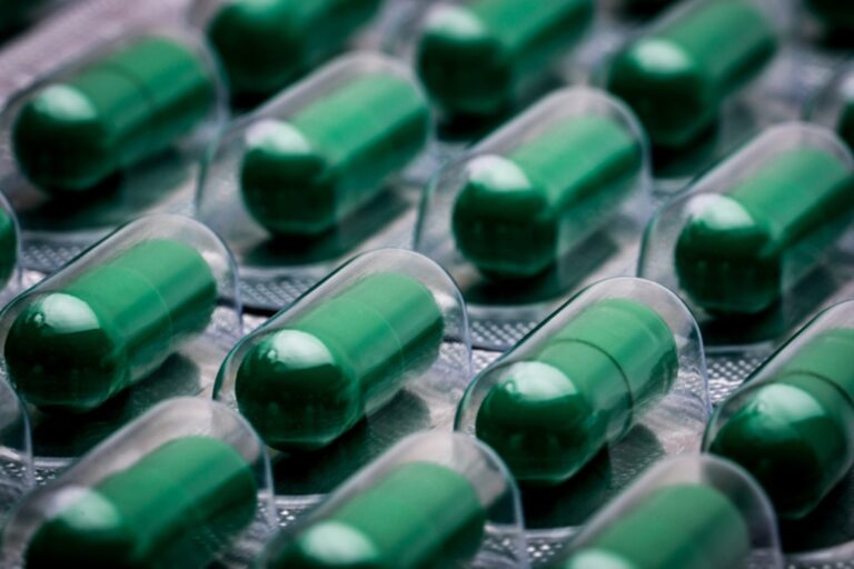 Abandonan 27 bolsas con medicamentos oncológicos en Azcapotzalco