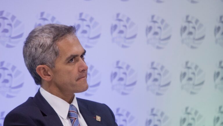 Detienen a exfuncionario de Mancera por presunto desfalco en reconstrucción