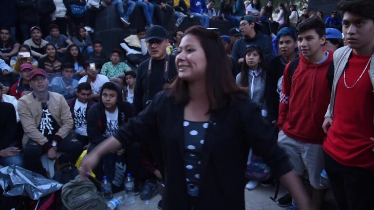 Conoce a la primera morra en llegar a la final de rap de Red Bull, ¡es de Xalapa!