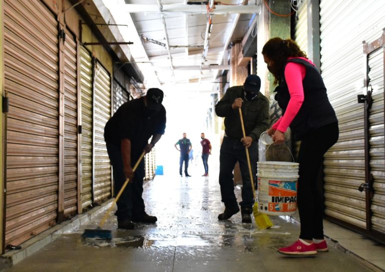 Realizaron brigada de limpieza en alrededores del Mercado Terán en Aguascalientes