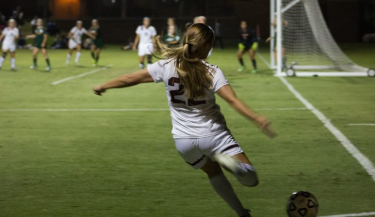 La FIFA emite reglas para proteger a jugadoras embarazadas