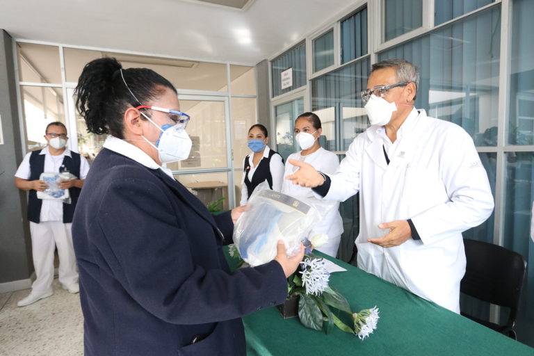 En Aguascalientes, se recomienda uso de lentes o goggles para evitar contagios por Covid-19