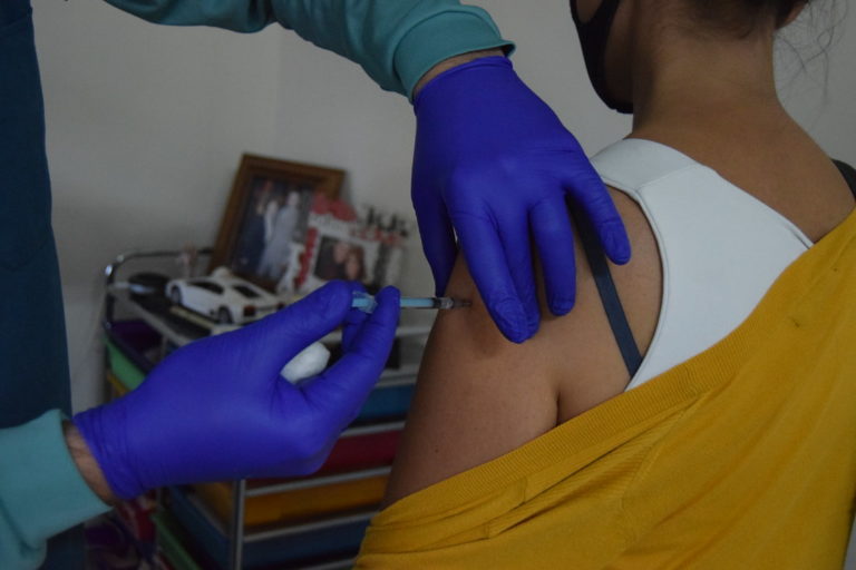 Hay insuficiencia en vacunas, exsenador pide que se garanticen para Aguascalientes