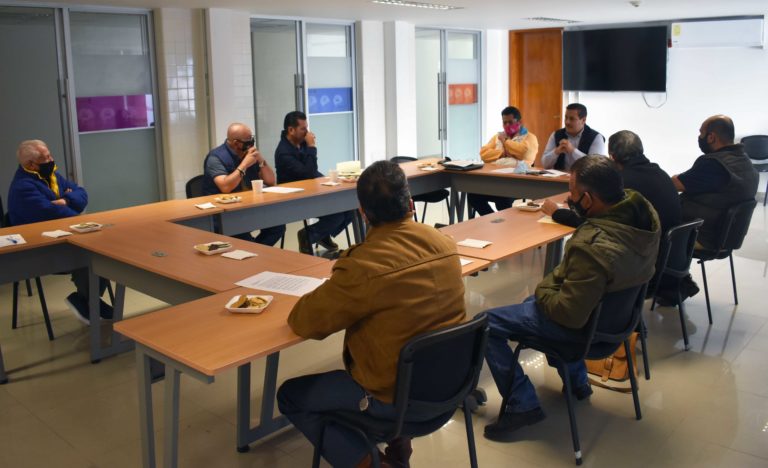 CMOV se reunió con agrupaciones de taxistas en Aguascalientes