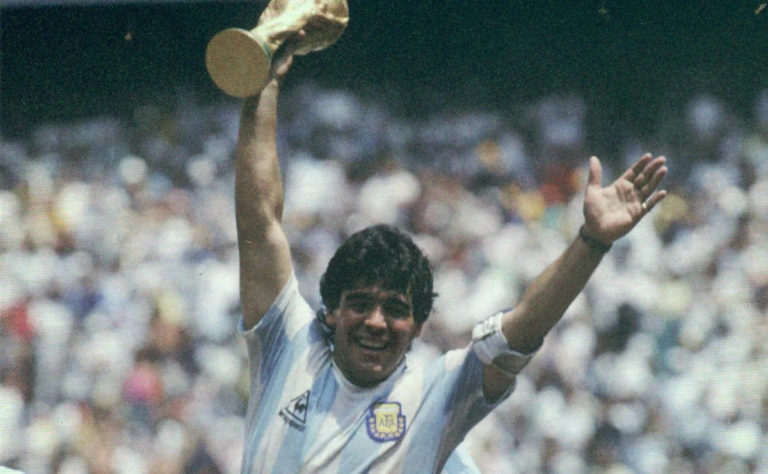¿De qué murió Diego Armando Maradona?