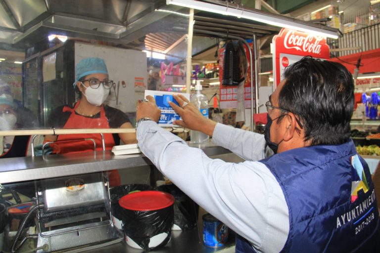 Municipio de Aguascalientes realiza verificación sanitaria en puestos de comida