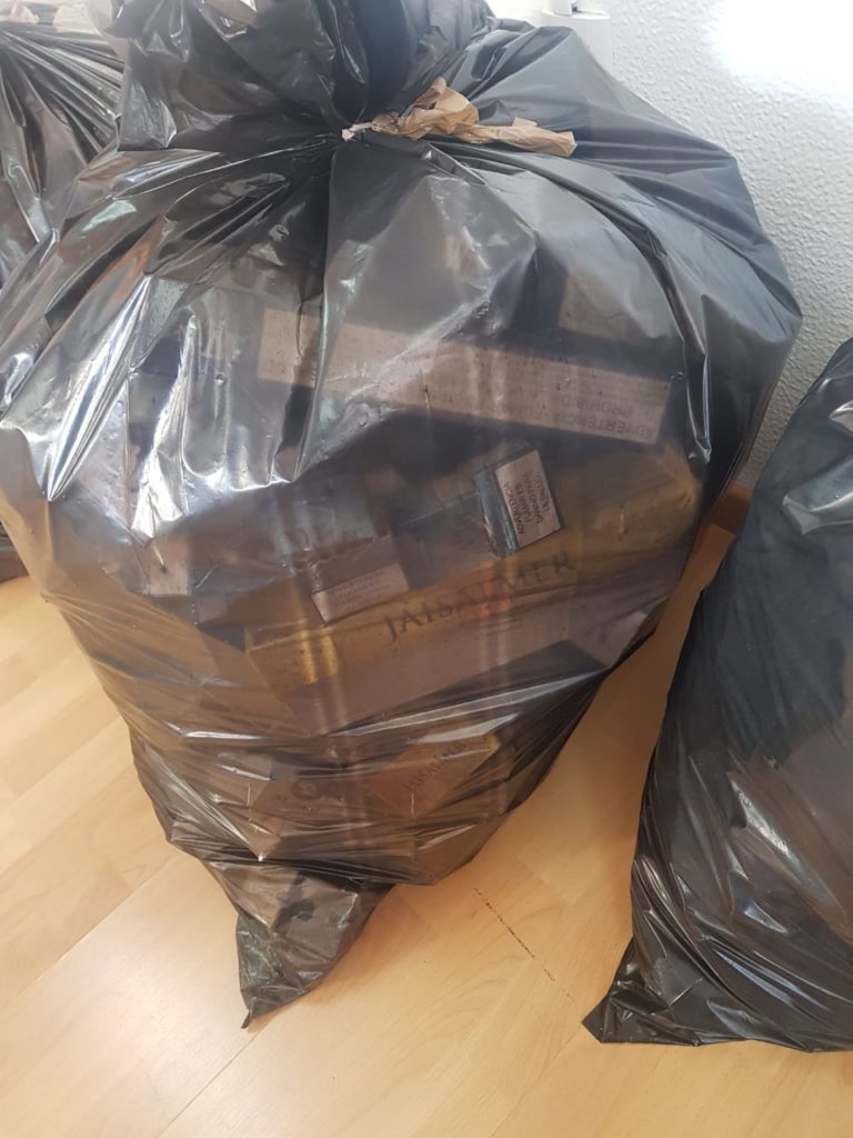 Destruye Issea 243 mil cigarros ilegales