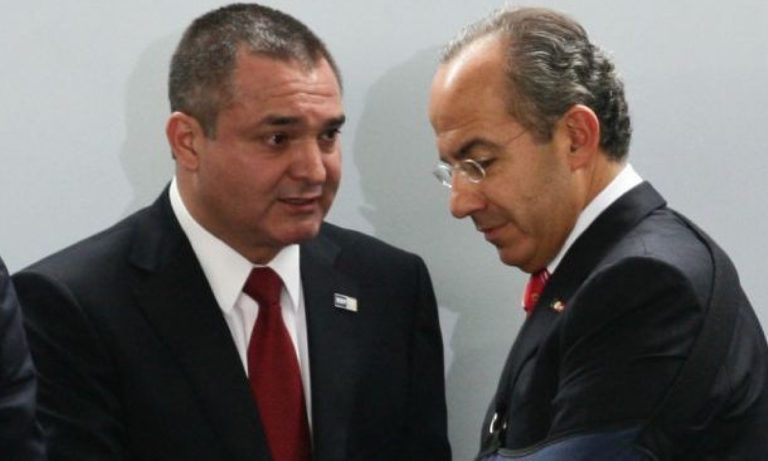 A Felipe Calderón se le viene otra tormenta: “Rápido y Furioso”, parte 2